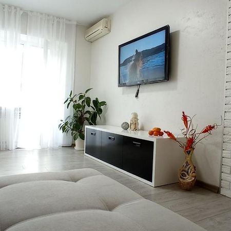 Жд Вокзал И Авто 1 Кв Евро Apartman Dnyipropetrovszk Kültér fotó